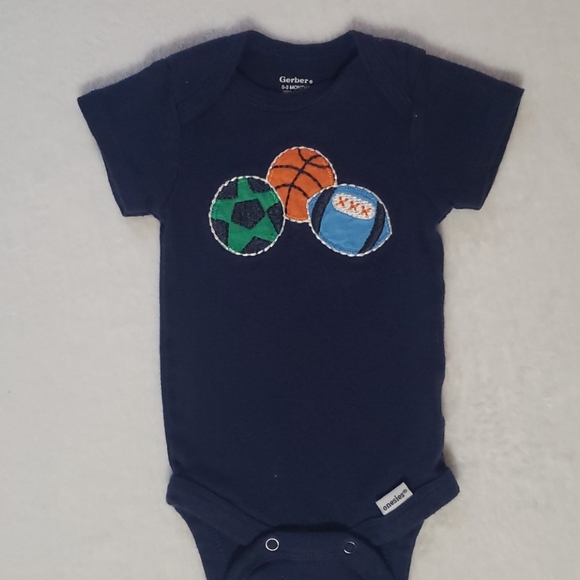 Gerber onesie lot - Picture 4 of 5